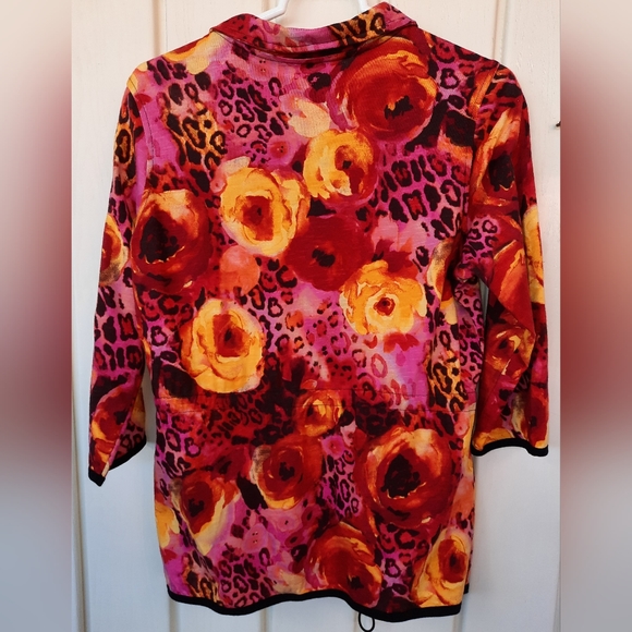 Onque Casuals women's zip-up jacket size medium bright red, orange, yellows EUC - Picture 3 of 7